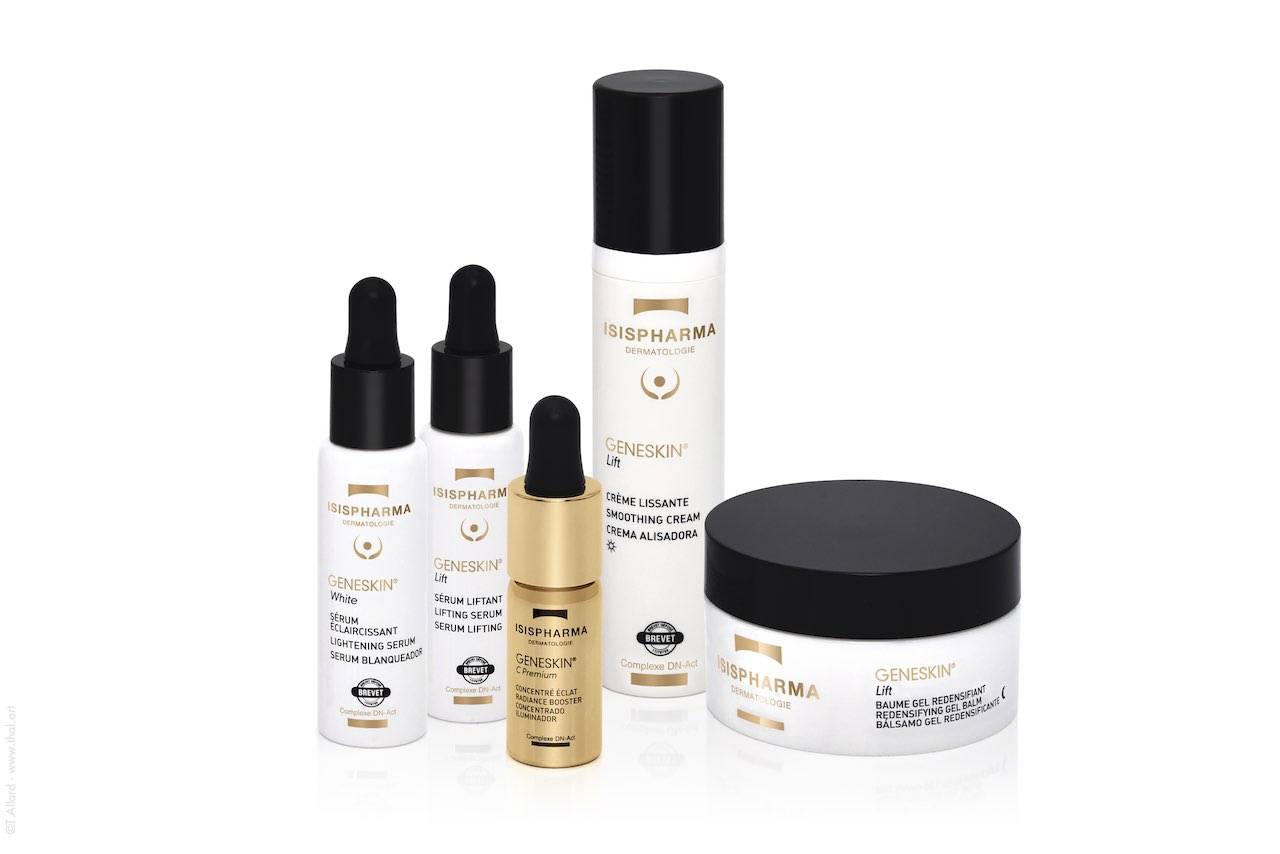Packshot cosmétique sur fond blanc